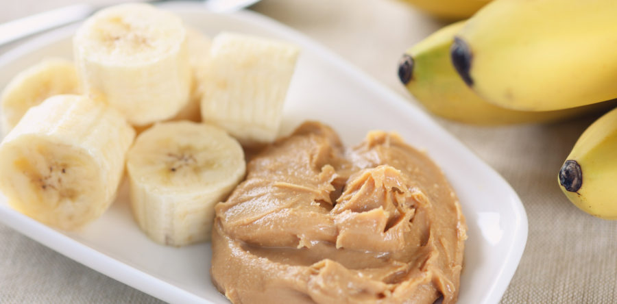 Banana and Almond Butter Fit Snack